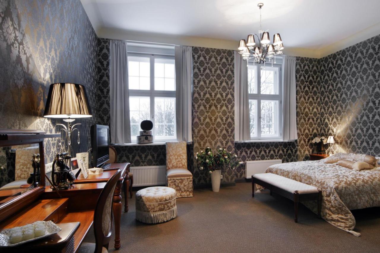 Hotel Malpils Manor Habitación foto